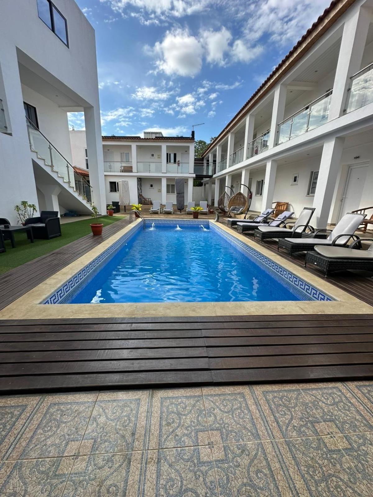Hotel Kenito Sao Tome Bagian luar foto